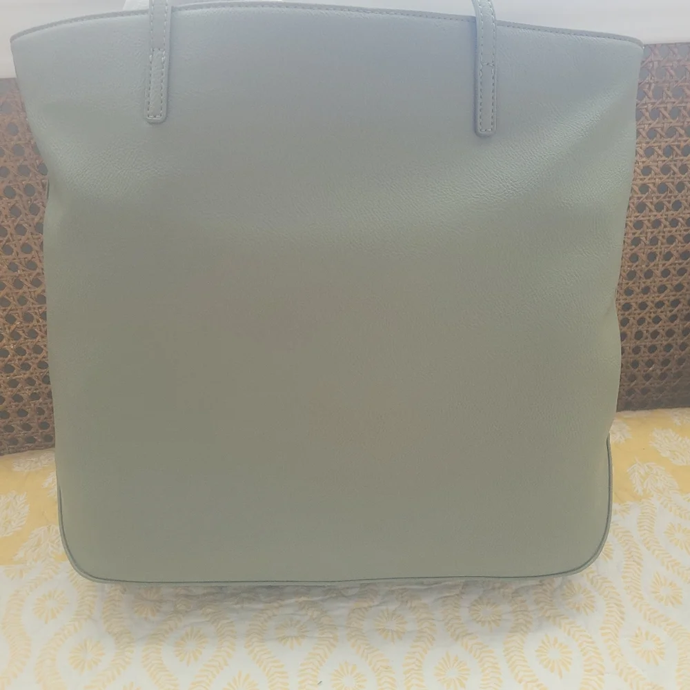 Purse - Picture 2 of 2